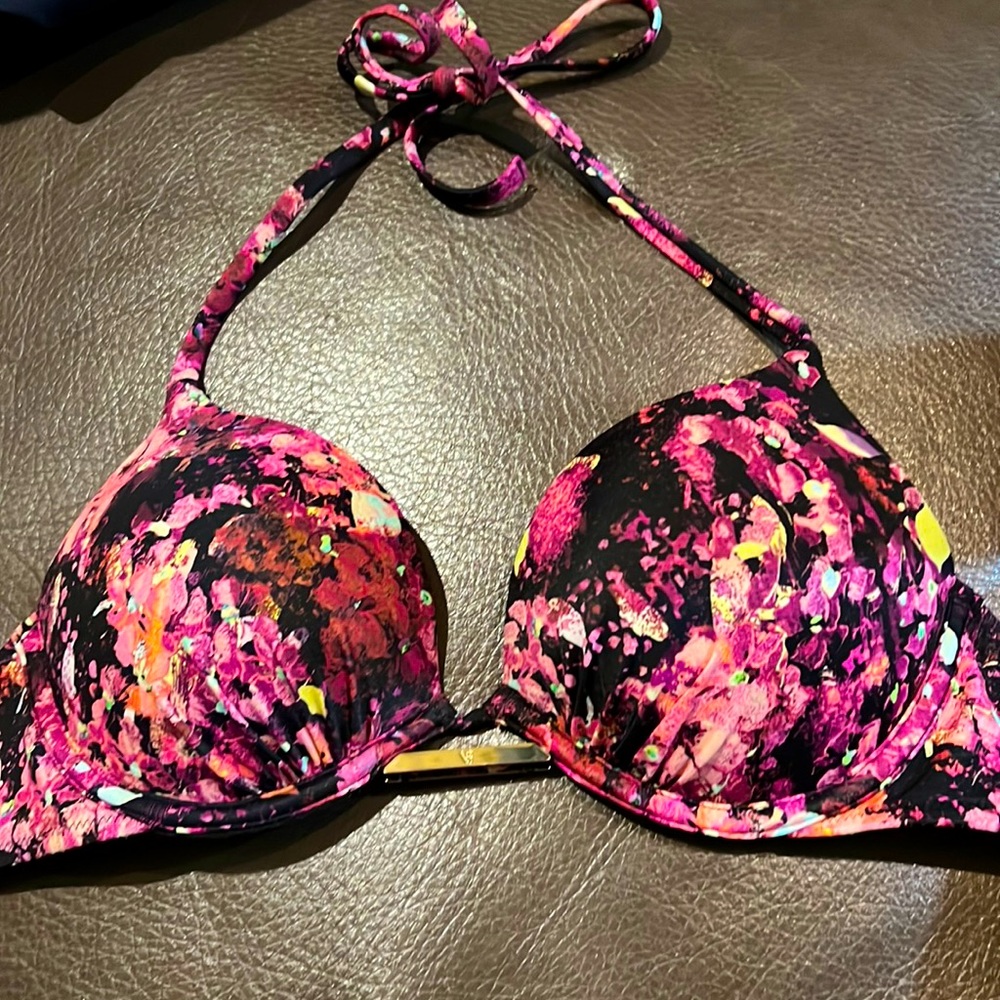 Adds 2 Cups Push Up VS Bikini Top